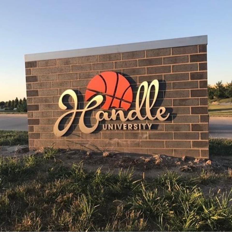 Handle University 